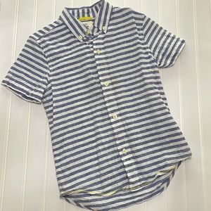 Mini Boden button down linen shirt.